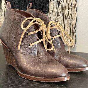 Cole HAAN Grand O’s Wedge Geeled Ankle Boots
